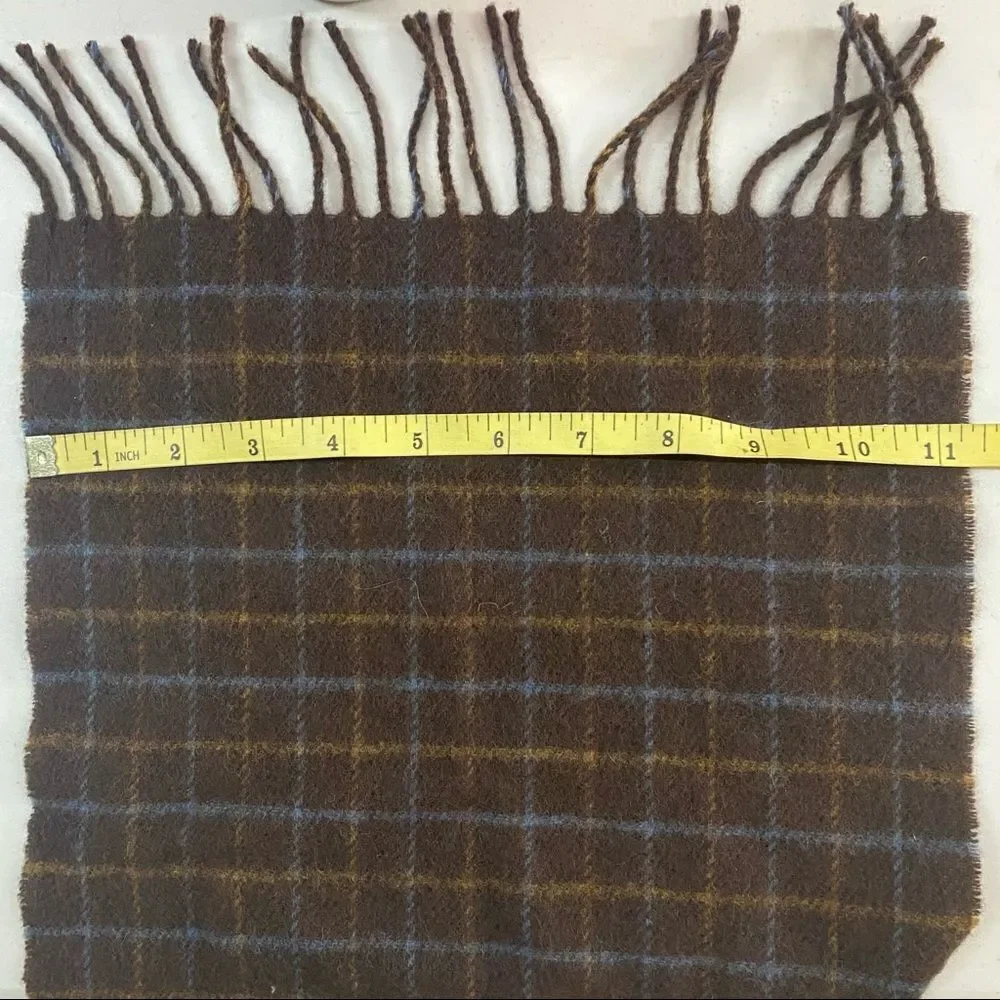 Pringle Of Scotland vintage 100% pure new lamb wool brown plaid scarf muffler